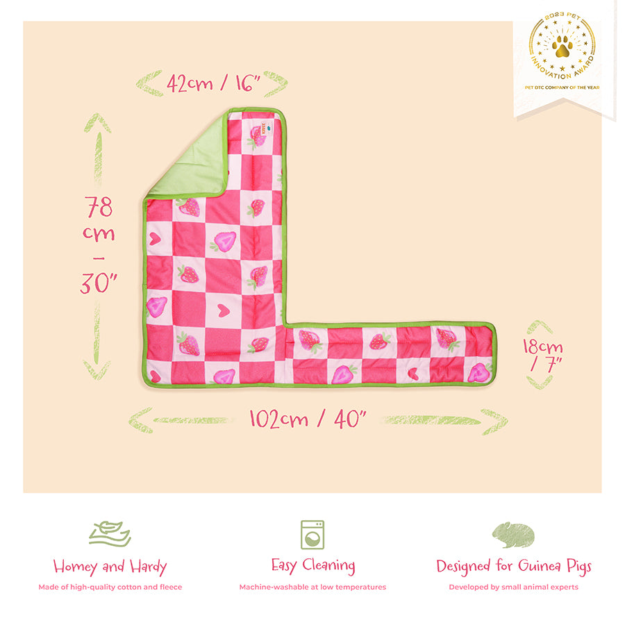 Plush Fleece Liner for Guinea Pigs | Strawberry