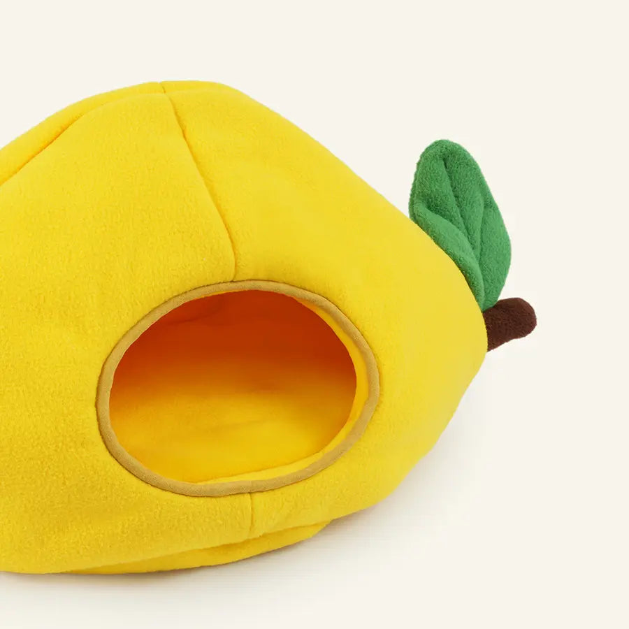 Lemon Amalfi hidey close-up — lemon-shaped fleece hide