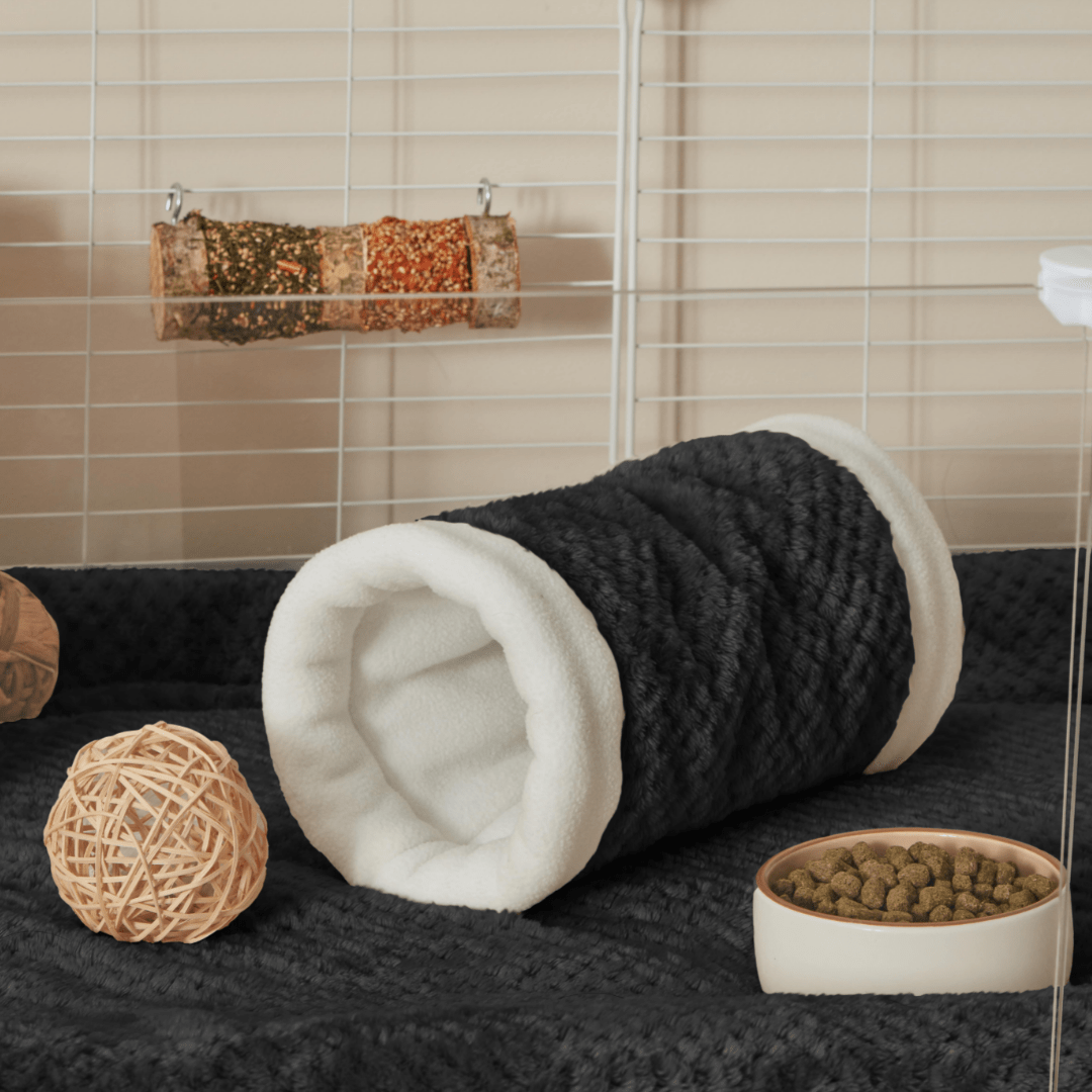 Set of 2 Guinea Pig Fleece Liners | Bold Black